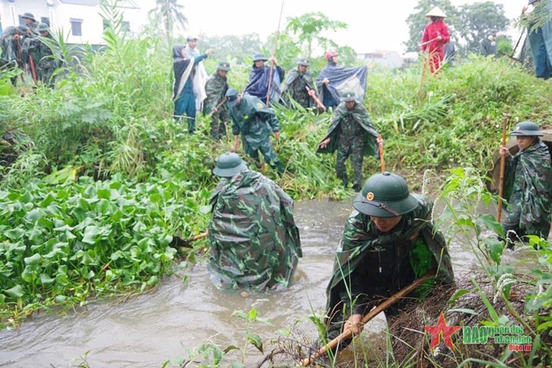 Bão số 3 suy yếu thành áp thấp nhiệt đới, đề phòng mưa lớn, lũ quét, sạt lở- Ảnh 11.