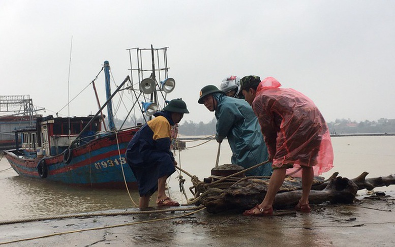 Sơ tán trên 48 nghìn người dân khỏi khu vực lồng, bè trên biển