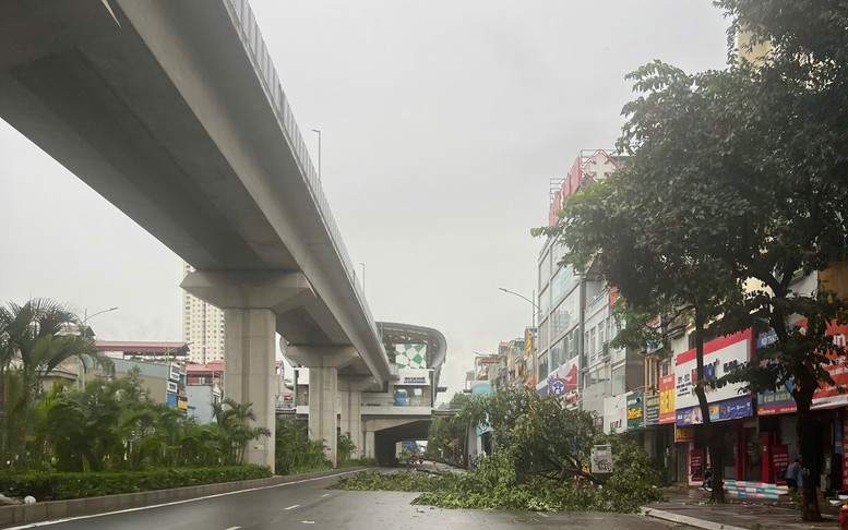 Hà Nội: Có 1 người chết do bão số 3