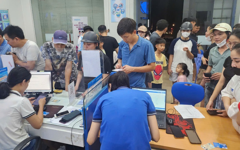 VinaPhone nhanh chóng đảm bảo liên lạc sau bão