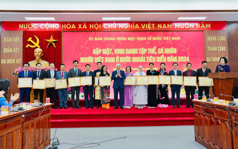 Ủy ban Trung ương MTTQ Việt Nam vinh danh kiều bào tiêu biểu năm 2024