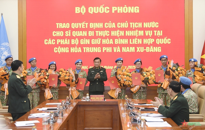 8 sĩ quan sẵn sàng thực hiện nhiệm vụ gìn giữ hòa bình Liên Hợp Quốc- Ảnh 1.