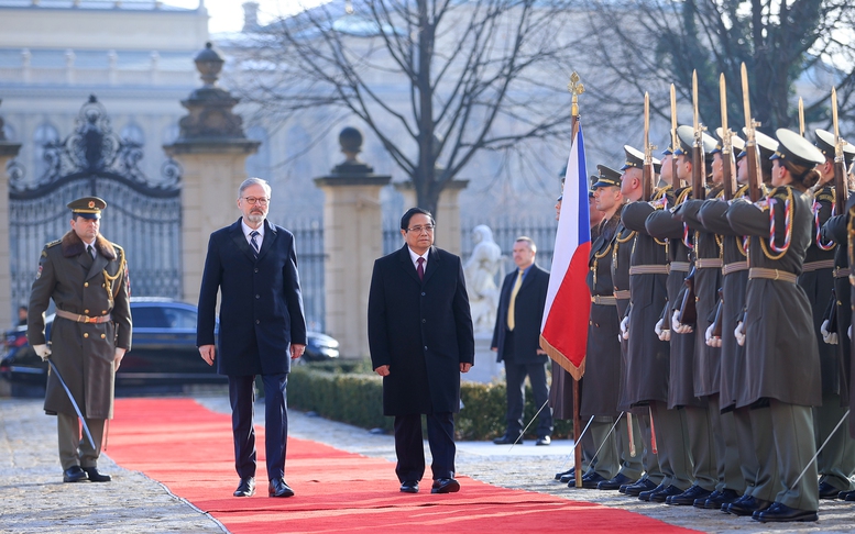 Thủ tướng Cộng hòa Czech chủ trì lễ đón trọng thể Thủ tướng Phạm Minh Chính