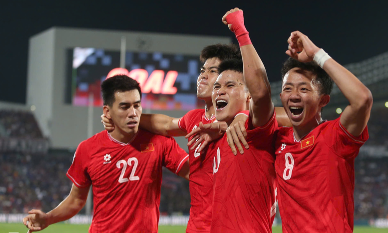 AFF Cup 2024: VIỆT NAM ĐỨNG TRÊN ĐỈNH CAO ĐÔNG NAM Á!!!- Ảnh 3.