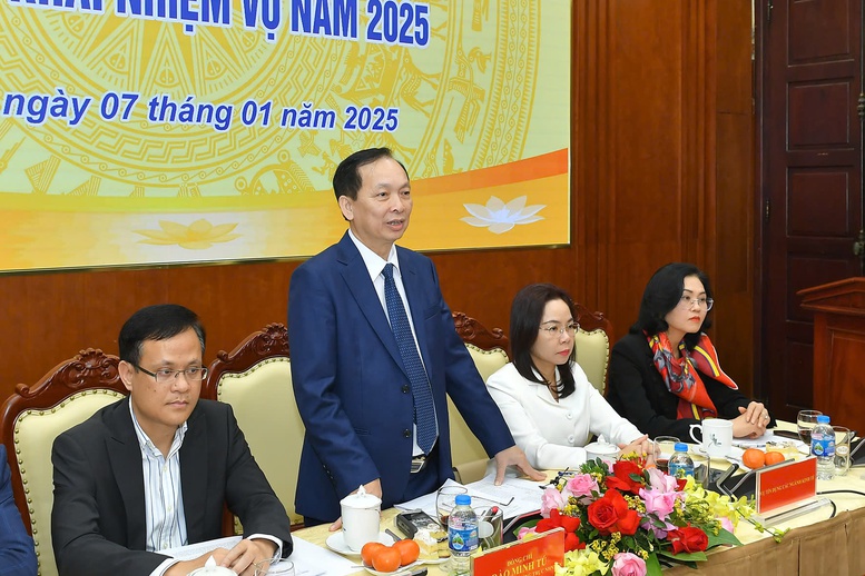 Tăng trưởng tín dụng năm 2024 vượt 15%- Ảnh 1. Tăng trưởng tín dụng năm 2024 vượt 15%- Ảnh 1.