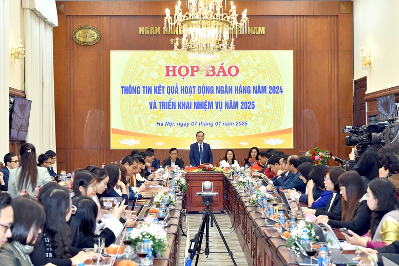 Tăng trưởng tín dụng năm 2024 vượt 15%- Ảnh 2. Tăng trưởng tín dụng năm 2024 vượt 15%- Ảnh 2.