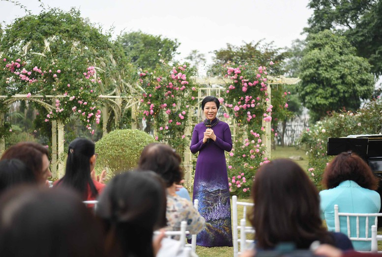 Nhóm Phụ nữ Cộng đồng ASEAN tại Hà Nội (AWCH) tổ chức buổi gặp thân tình đầu năm 2025- Ảnh 1.