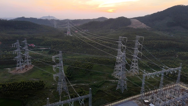 Đóng điện thành công dự án Đường dây 500 kV Lào Cai - Vĩnh Yên- Ảnh 2.