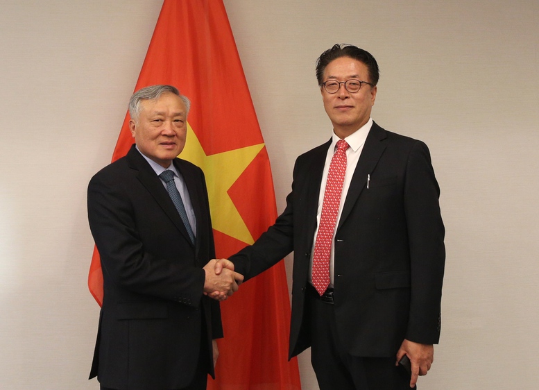 Thúc đẩy hợp tác trong phát triển Trung tâm tài chính quốc tế Việt Nam- Ảnh 3.