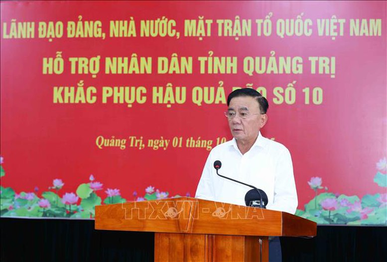 Thường trực Ban Bí thư thăm, động viên, trao hỗ trợ tỉnh Quảng Trị khắc phục hậu quả bão số 10- Ảnh 2.