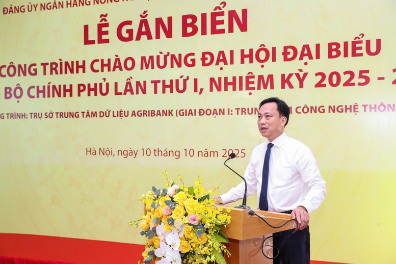 Agribank gắn biển công trình Trung tâm dữ liệu chào mừng Đại hội Đảng bộ Chính phủ- Ảnh 2.