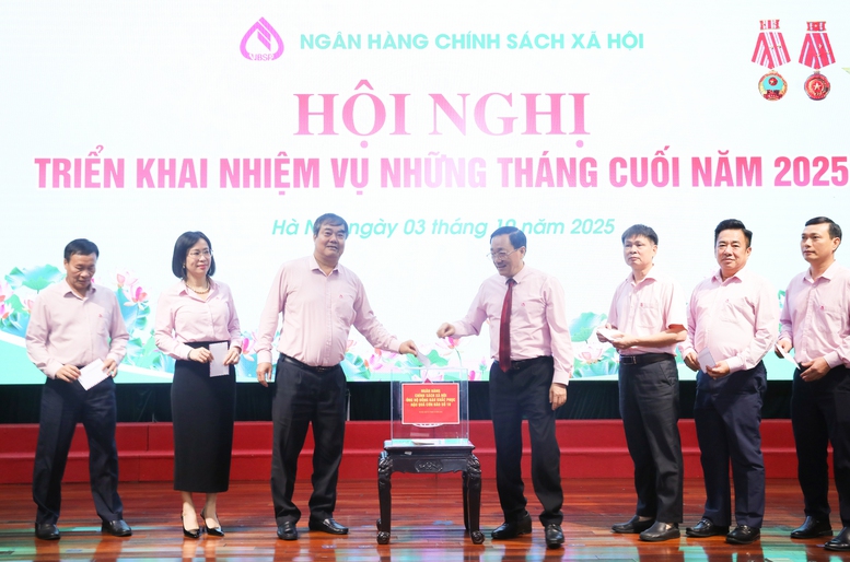 NHCSXH: 9 tháng tăng trưởng tín dụng hơn 30,4 nghìn tỷ đồng, hỗ trợ gần 6,73 triệu hộ vay vốn- Ảnh 4.