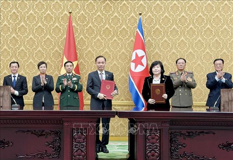 Lễ ký kết các văn kiện hợp tác song phương Việt Nam - Triều Tiên- Ảnh 2.