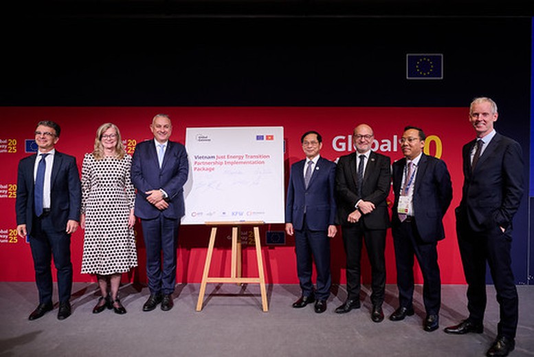 EU hỗ trợ Việt Nam 430 triệu euro thúc đẩy chuyển đổi năng lượng công bằng- Ảnh 1.