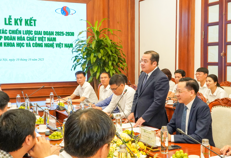 VINACHEM và Viện Hàn lâm Khoa học và Công nghệ Việt Nam ký kết hợp tác chiến lược- Ảnh 2. VINACHEM và Viện Hàn lâm Khoa học và Công nghệ Việt Nam ký kết hợp tác chiến lược- Ảnh 2.