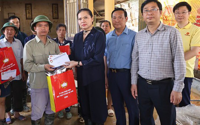 Ủy ban Trung ương MTTQ Việt Nam thăm hỏi, hỗ trợ người dân vùng lũ tỉnh Thái Nguyên