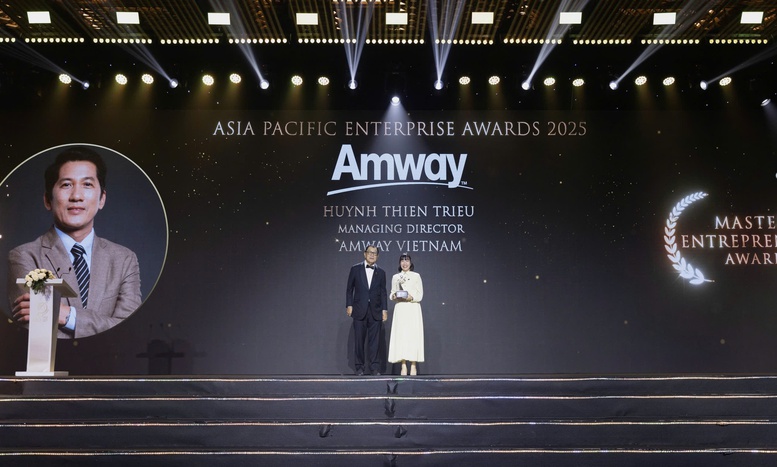 Tổng Giám đốc Amway Việt Nam nhận giải thưởng Doanh nhân xuất sắc Châu Á 2025 - Ảnh 1.