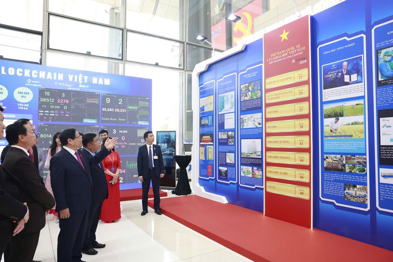 Không gian triển lãm tại Đại hội Đảng bộ Chính phủ: Dấu ấn một nhiệm kỳ hành động, đổi mới và phát triển- Ảnh 2.