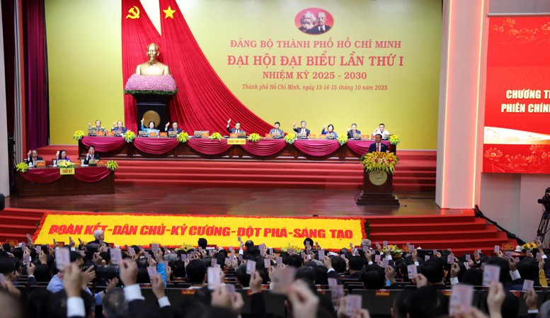TRỰC TIẾP: Khai mạc Đại hội Đại biểu Đảng bộ TPHCM lần thứ I, nhiệm kỳ 2025-2030- Ảnh 2.