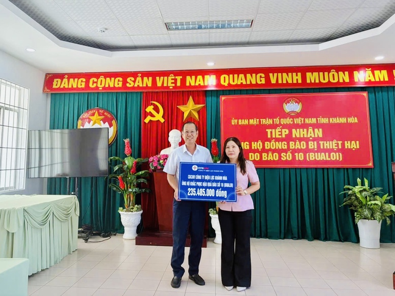 EVNCPC chung tay hỗ trợ đồng bào vùng bão lũ và nhân dân Cuba- Ảnh 1.