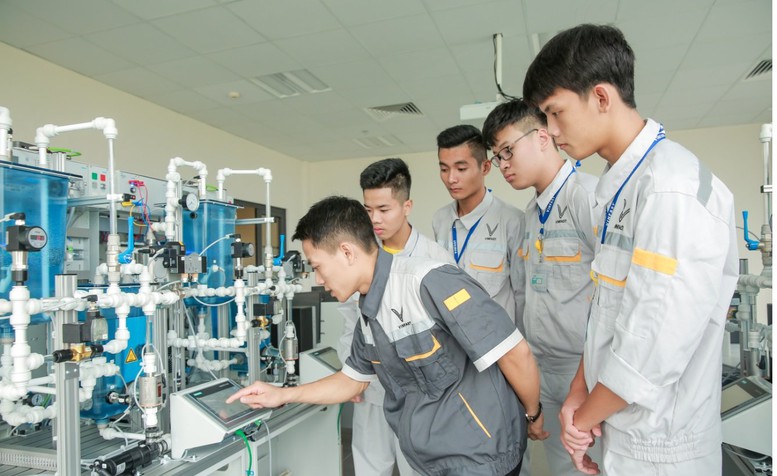 Chuẩn nghề nghiệp giáo viên giảng dạy trình độ trung cấp nghề- Ảnh 1.
