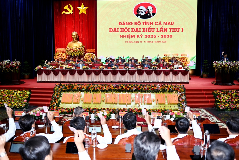 Đại hội Đảng bộ tỉnh Cà Mau: Xác định tăng tốc phát triển nông nghiệp xanh, hiện đại và bền vững- Ảnh 1.