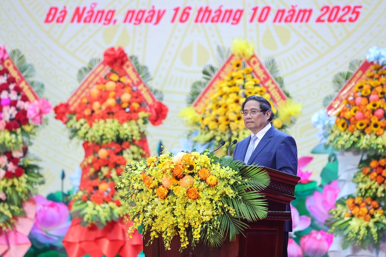 Thủ tướng: Xây dựng lực lượng Quân khu 5 cách mạng, chính quy, tinh nhuệ, hiện đại, là lực lượng nòng cốt trên địa bàn chiến lược của Tổ quốc- Ảnh 3.