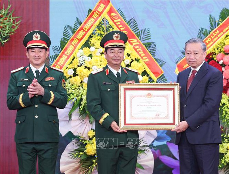 Tổng Bí thư Tô Lâm: Chăm lo xây dựng Lực lượng vũ trang Quân khu 1 vững mạnh toàn diện- Ảnh 5.