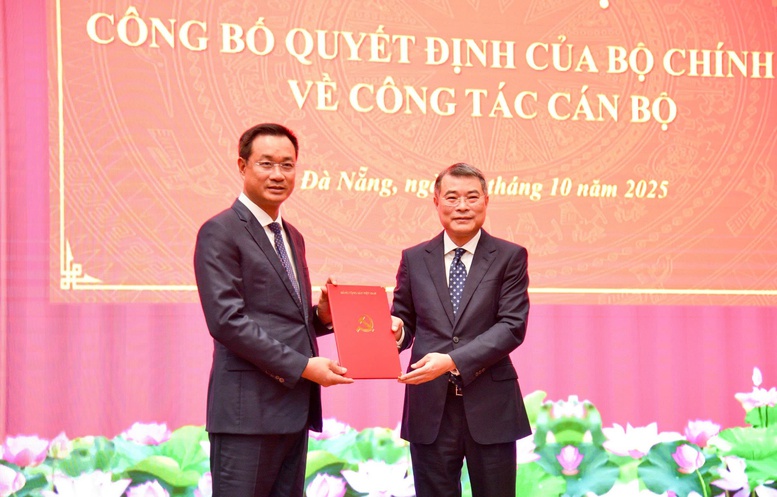 Đồng chí Lê Ngọc Quang giữ chức Bí thư Thành ủy Đà Nẵng nhiệm kỳ 2025-2030- Ảnh 1.