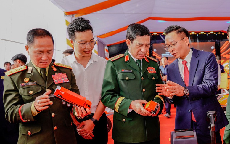 Viettel mở rộng kinh doanh logistics tại Lào