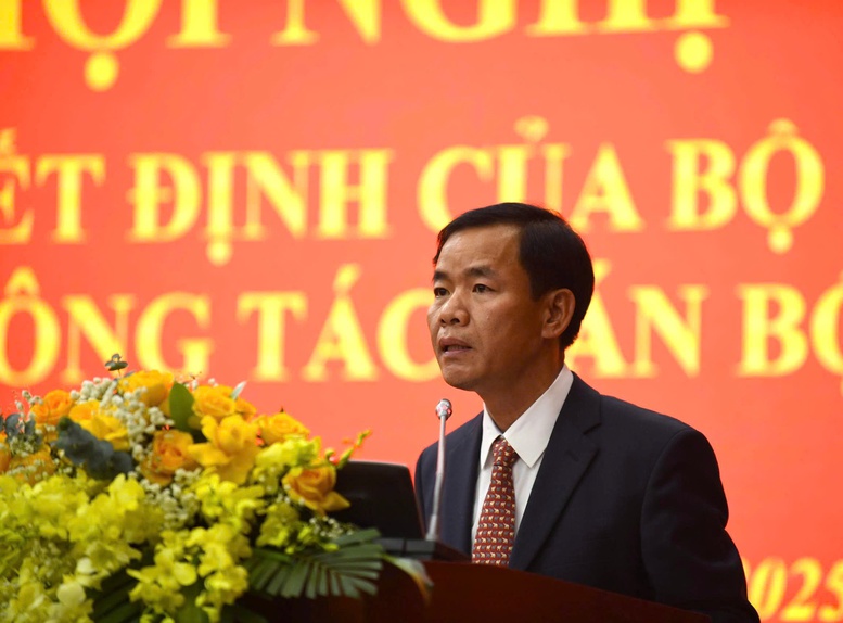 Đồng chí Nguyễn Văn Phương được điều động, chỉ định giữ chức Bí thư Tỉnh ủy Quảng Trị- Ảnh 3.