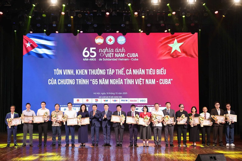 Tổng kết chương trình vận động ủng hộ nhân dân Cuba và trao giải sáng tác ca khúc Việt Nam-Cuba- Ảnh 3. Tổng kết chương trình vận động ủng hộ nhân dân Cuba và trao giải sáng tác ca khúc Việt Nam-Cuba- Ảnh 3.