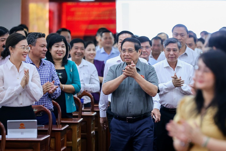 Thủ tướng: Mục tiêu tăng trưởng 2 con số những năm tới 