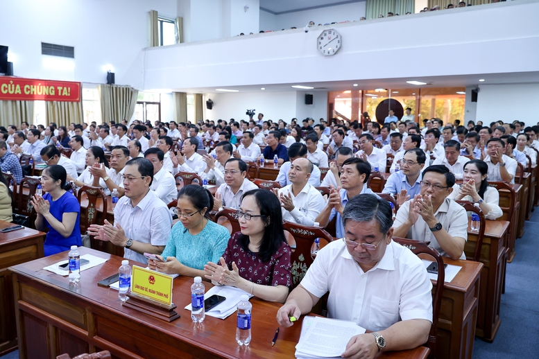 Thủ tướng: Mục tiêu tăng trưởng 2 con số những năm tới 