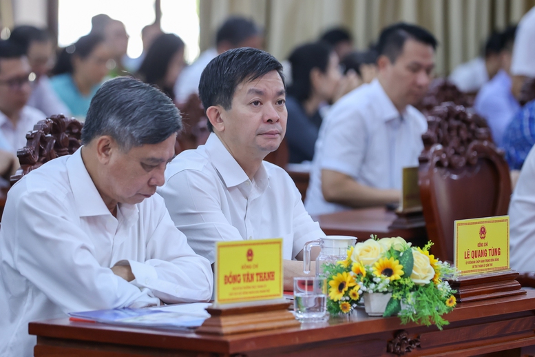 Thủ tướng: Mục tiêu tăng trưởng 2 con số những năm tới 