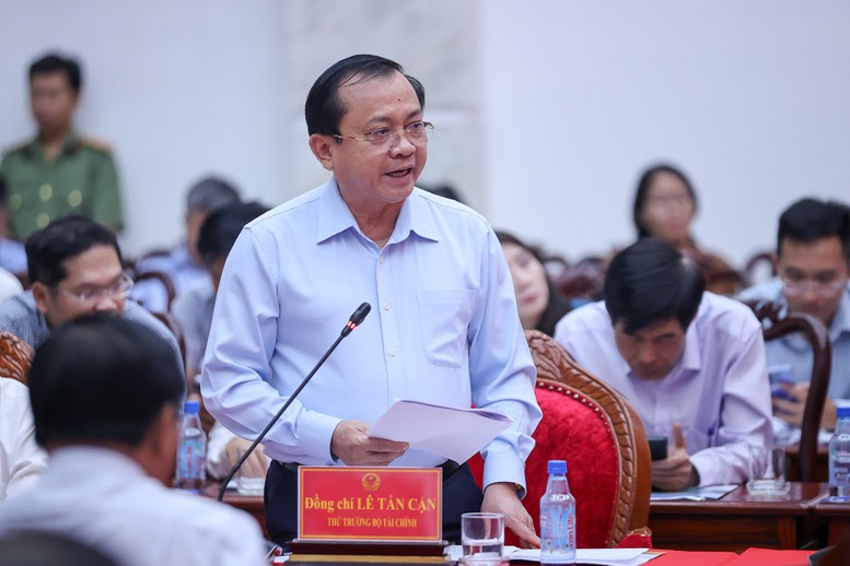 Thủ tướng: Nhiệm kỳ này đã dành 600 nghìn tỷ đồng cho giao thông ĐBSCL- Ảnh 6.