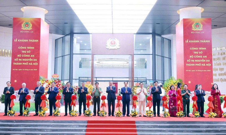 ĐẠI HỘI ĐẠI BIỂU ĐẢNG BỘ CÔNG AN TRUNG ƯƠNG LẦN THỨ VIII - VỮNG MỘT NIỀM TIN QUYẾT THẮNG- Ảnh 5.