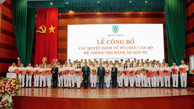 Thi hành án dân sự năm 2025: Vượt chỉ tiêu Quốc hội giao cả về việc và tiền- Ảnh 1.