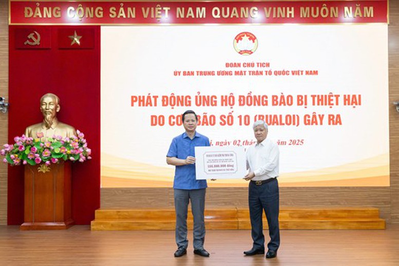 Ủy ban MTTQ Việt Nam phát động ủng hộ đồng bào bị thiệt hại do bão số 10- Ảnh 3.