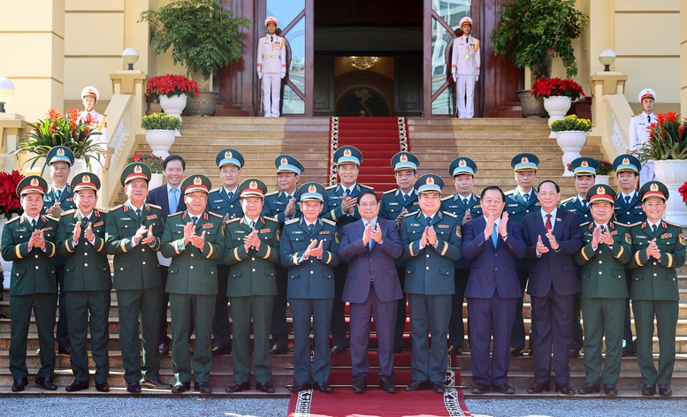 Thủ tướng: Phòng không - không quân là tuyến đầu phòng thủ chiến lược, cần nghiên cứu xây dựng Thủ tướng: Phòng không - không quân là tuyến đầu phòng thủ chiến lược, cần nghiên cứu xây dựng