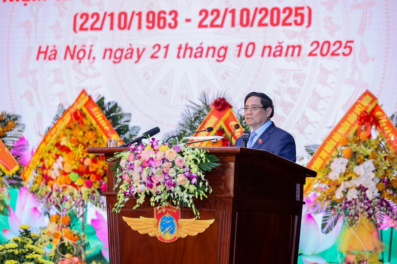 Thủ tướng: Phòng không - không quân là tuyến đầu phòng thủ chiến lược, cần nghiên cứu xây dựng Thủ tướng: Phòng không - không quân là tuyến đầu phòng thủ chiến lược, cần nghiên cứu xây dựng