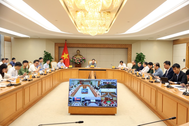 Phó Thủ tướng Trần Hồng Hà: Chủ động phương án ứng phó đa thiên tai do ảnh hưởng bão số 12- Ảnh 6.