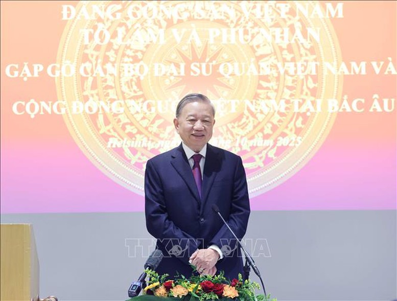 Tổng Bí thư gặp gỡ cán bộ Đại sứ quán Việt Nam và cộng đồng người Việt tại các nước Bắc Âu- Ảnh 3.