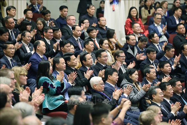 Tổng Bí thư Tô Lâm và Phu nhân dự Chương trình hòa nhạc tại Phần Lan- Ảnh 4. Các đại biểu dự Chương trình hoà nhạc đặc biệt - Ảnh: Thống Nhất/TTXVN