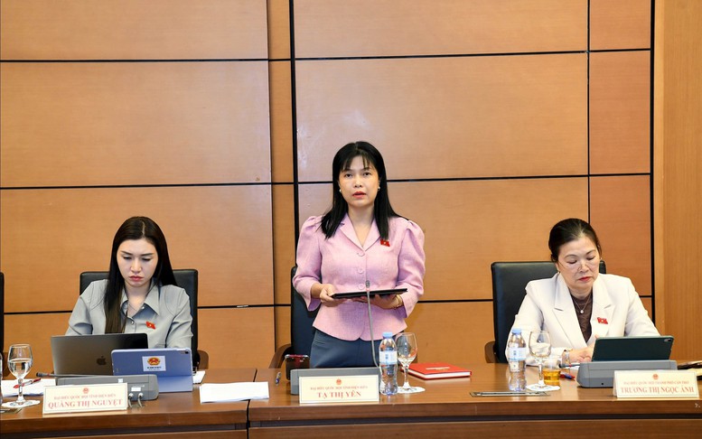 Thúc đẩy phát triển kinh tế báo chí và điều chỉnh hoạt động báo chí trên không gian mạng