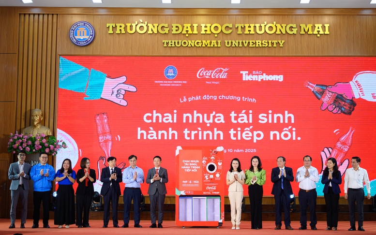 ‘Chai nhựa tái sinh' nâng cao nhận thức bảo vệ môi trường