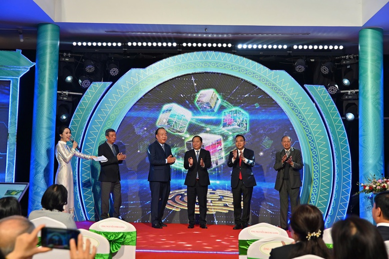 Khai mạc Tuần lễ Nông sản Việt 2025- Ảnh 1. Khai mạc Tuần lễ Nông sản Việt 2025- Ảnh 1.