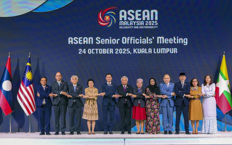 Thủ tướng Phạm Minh Chính tới Kuala Lumpur, bắt đầu chuyến công tác dự Hội nghị Cấp cao ASEAN lần thứ 47- Ảnh 6. Rà soát công tác chuẩn bị cho Hội nghị Cấp cao ASEAN 47
