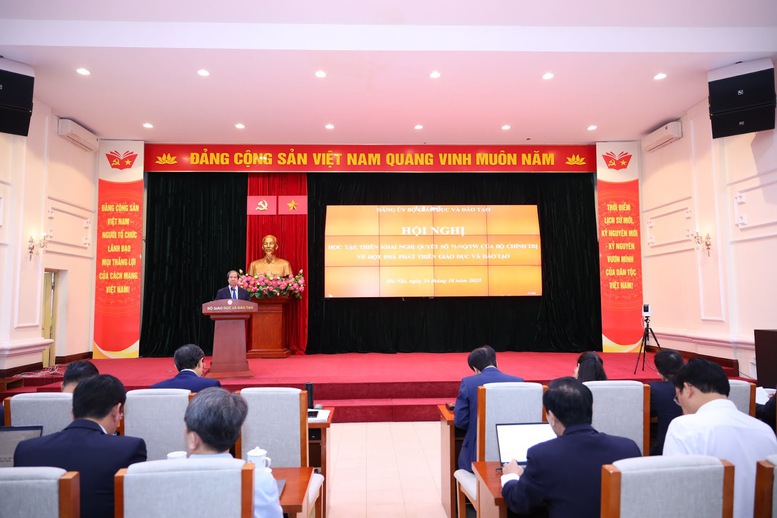 Giáo dục bước vào giai đoạn hành động theo tinh thần Nghị quyết 71-NQ/TW- Ảnh 1. Giáo dục bước vào giai đoạn hành động theo tinh thần Nghị quyết 71-NQ/TW- Ảnh 1.