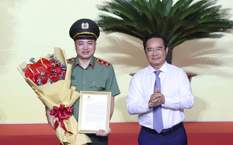 Công an TPHCM nhận thư khen của Thủ tướng Chính phủ